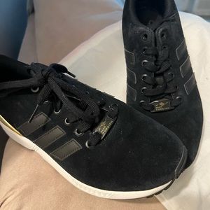 Adidas torsion sneakers